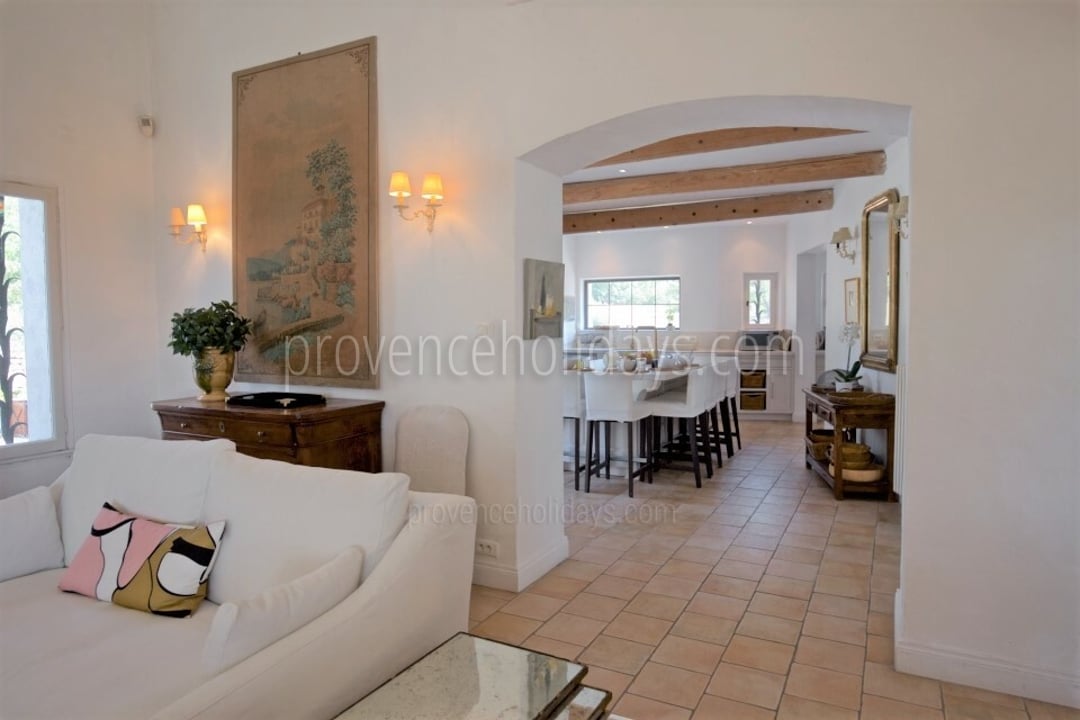 37 - Mas de Gordes: Villa: Interior