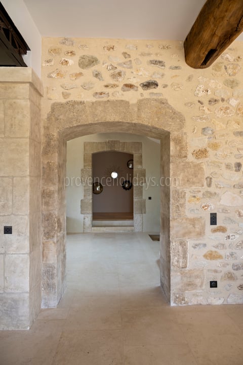 123 - Le Loup des Alpilles: Villa: Interior