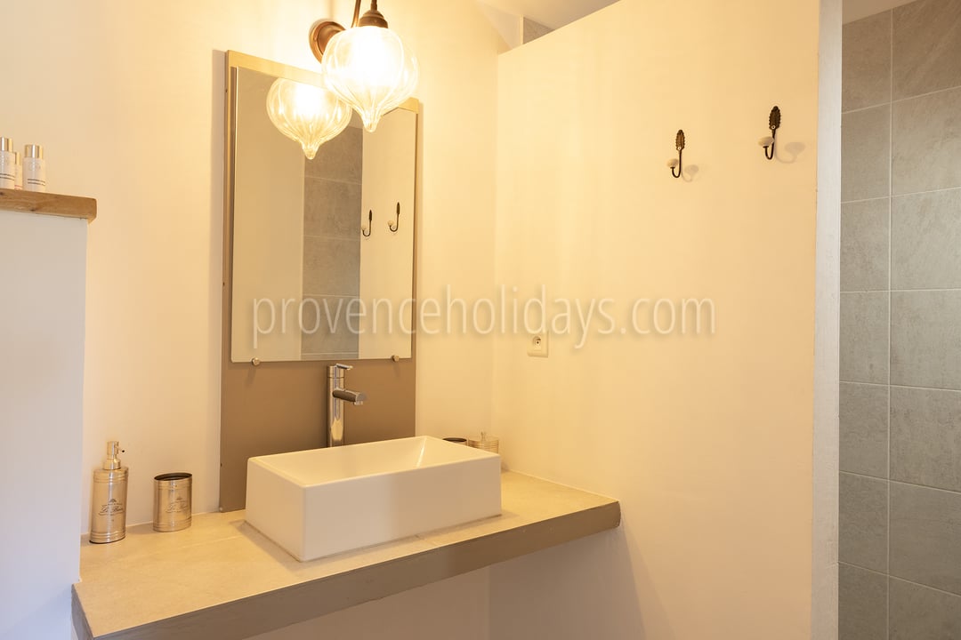 49 - Mas du Carlet: Villa: Bathroom