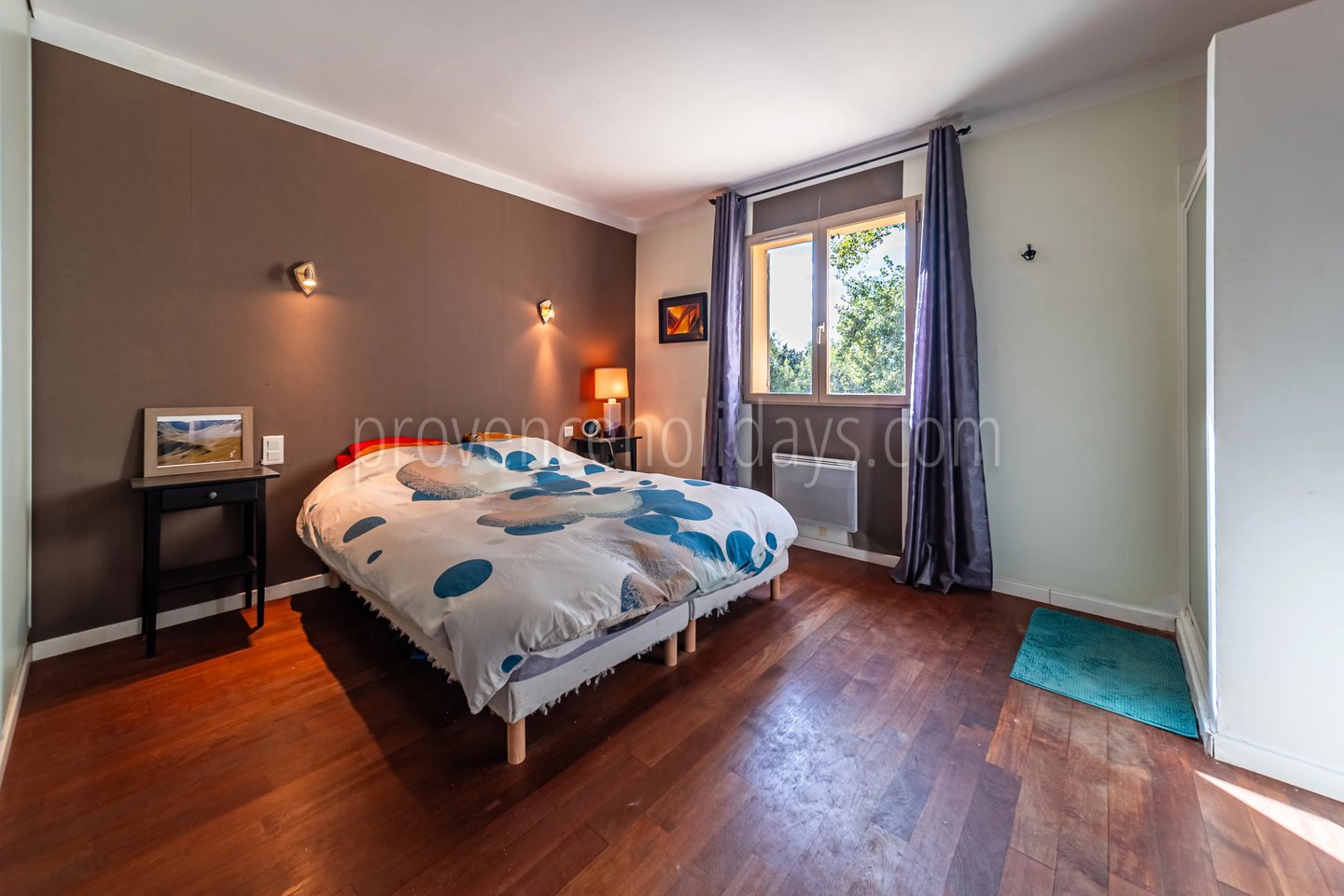 15 - Maison de caractère à Cabrières-d’Avignon: Villa: Bedroom