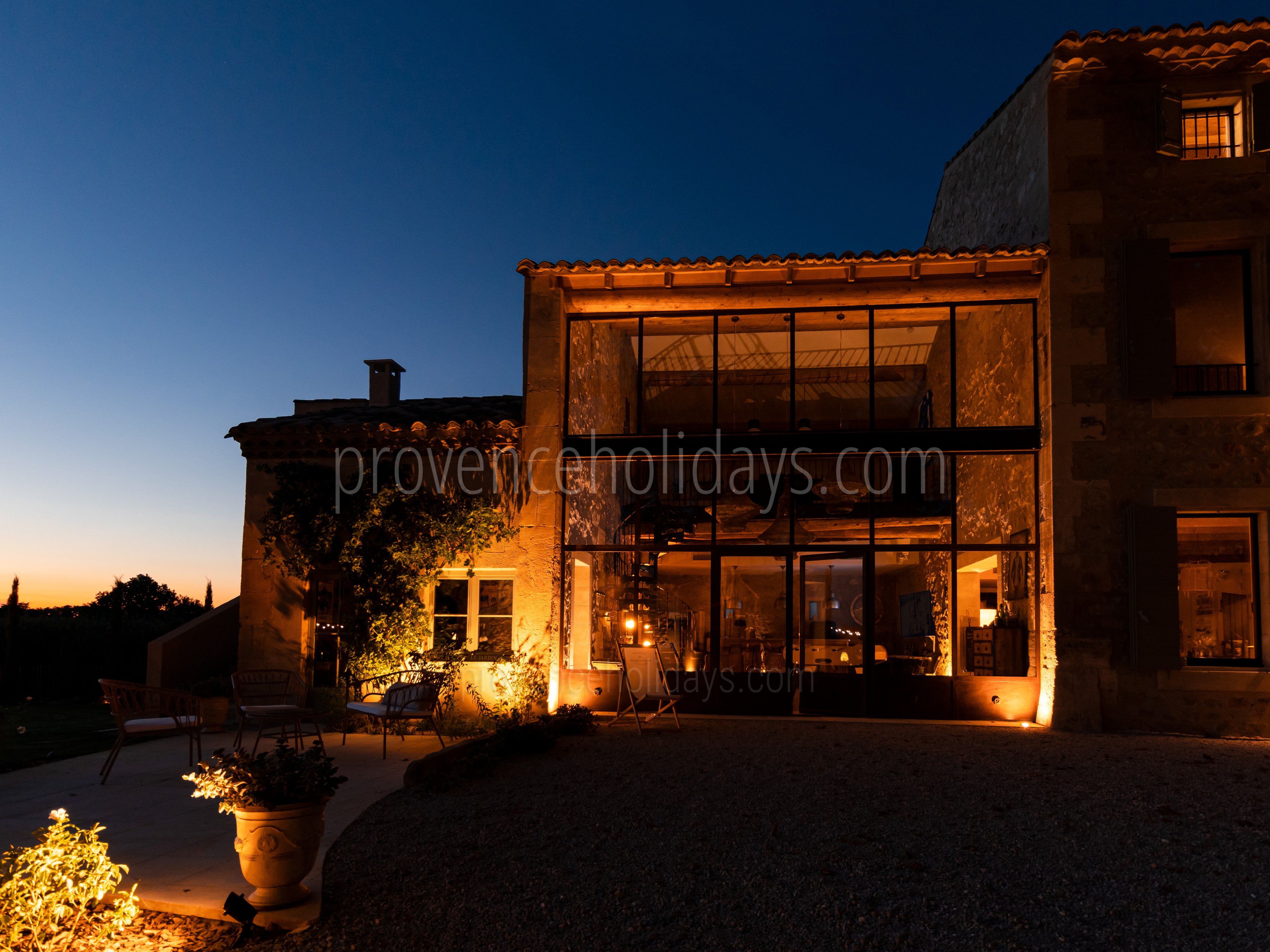 20 - Mas des Pommiers: Villa: Exterior