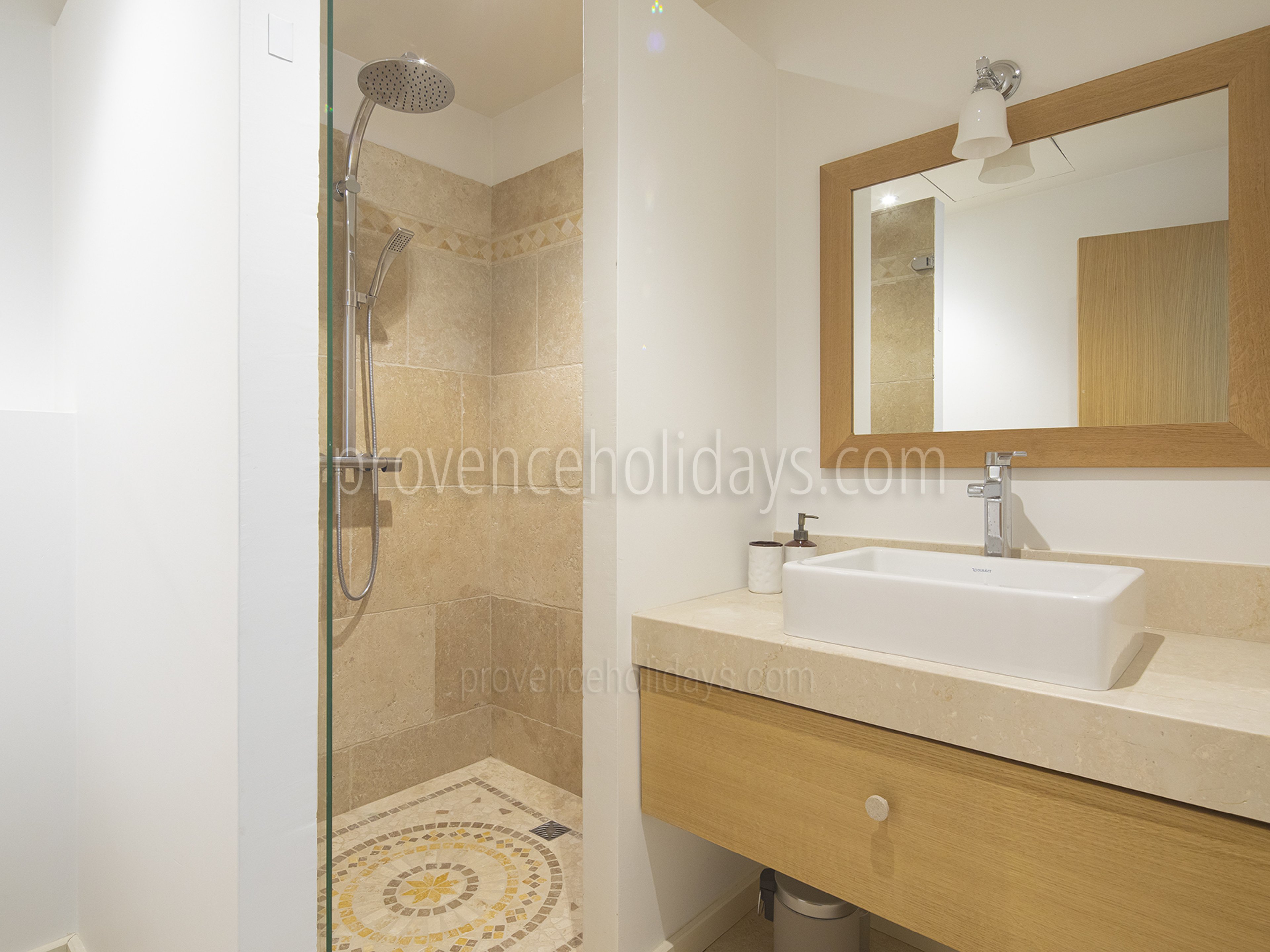 34 - Mas du Carlet: Villa: Bathroom