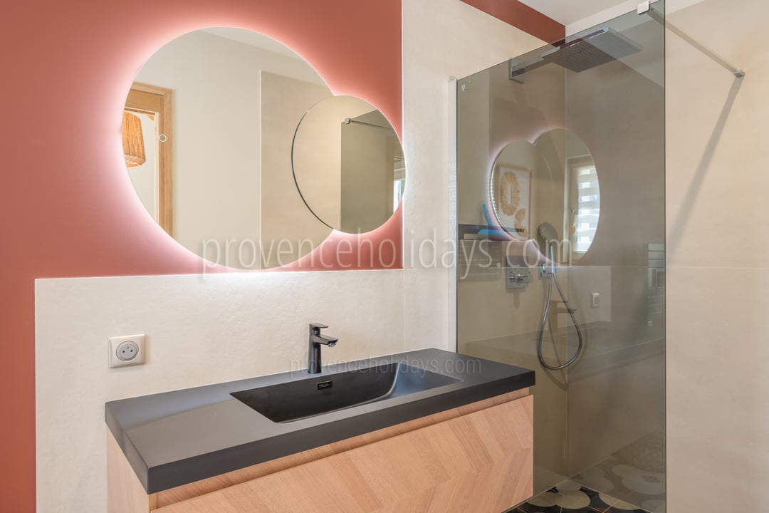 24 - Mas Lucie: Villa: Interior