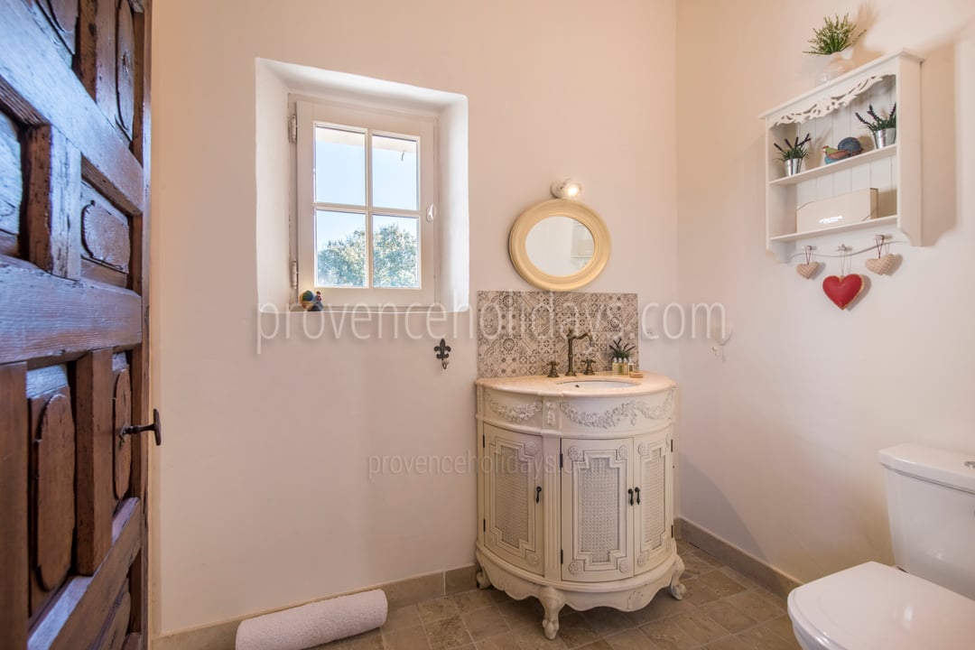 34 - Mas Bonius: Villa: Bathroom