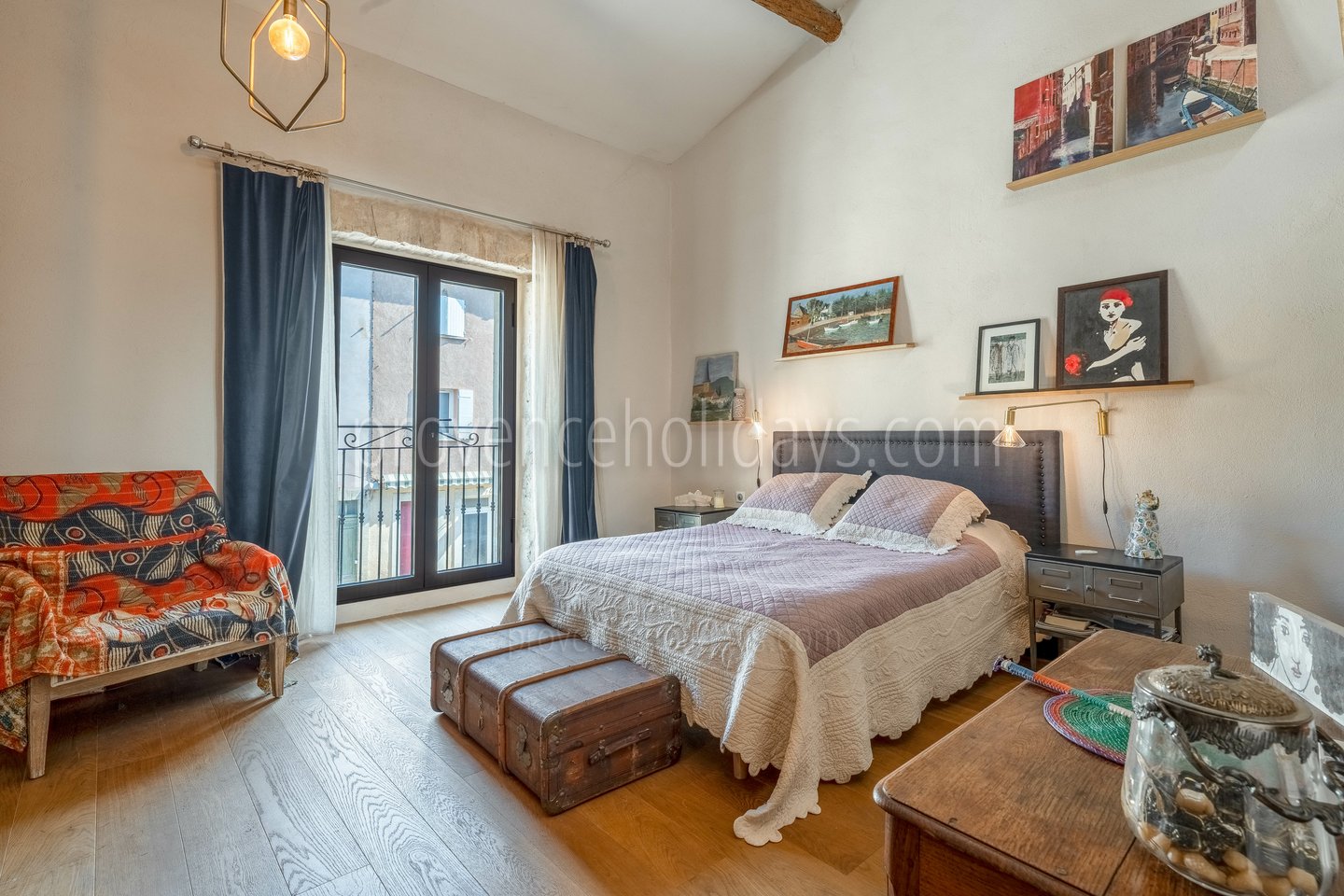 14 - Mas du Cours: Villa: Bedroom