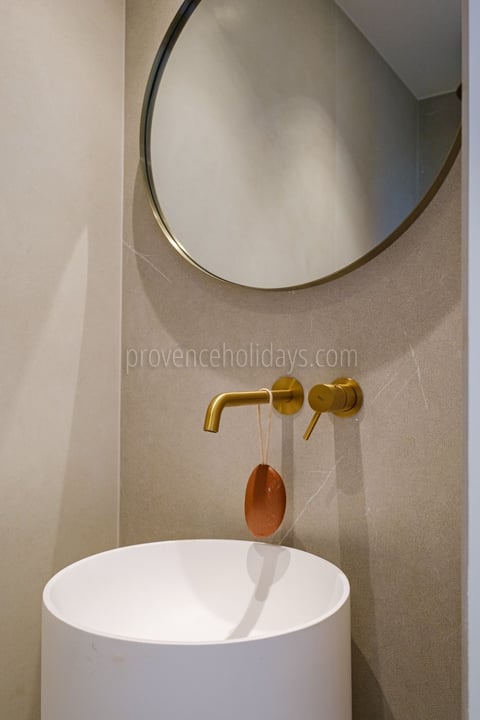 18 - Villa Riviera: Villa: Interior