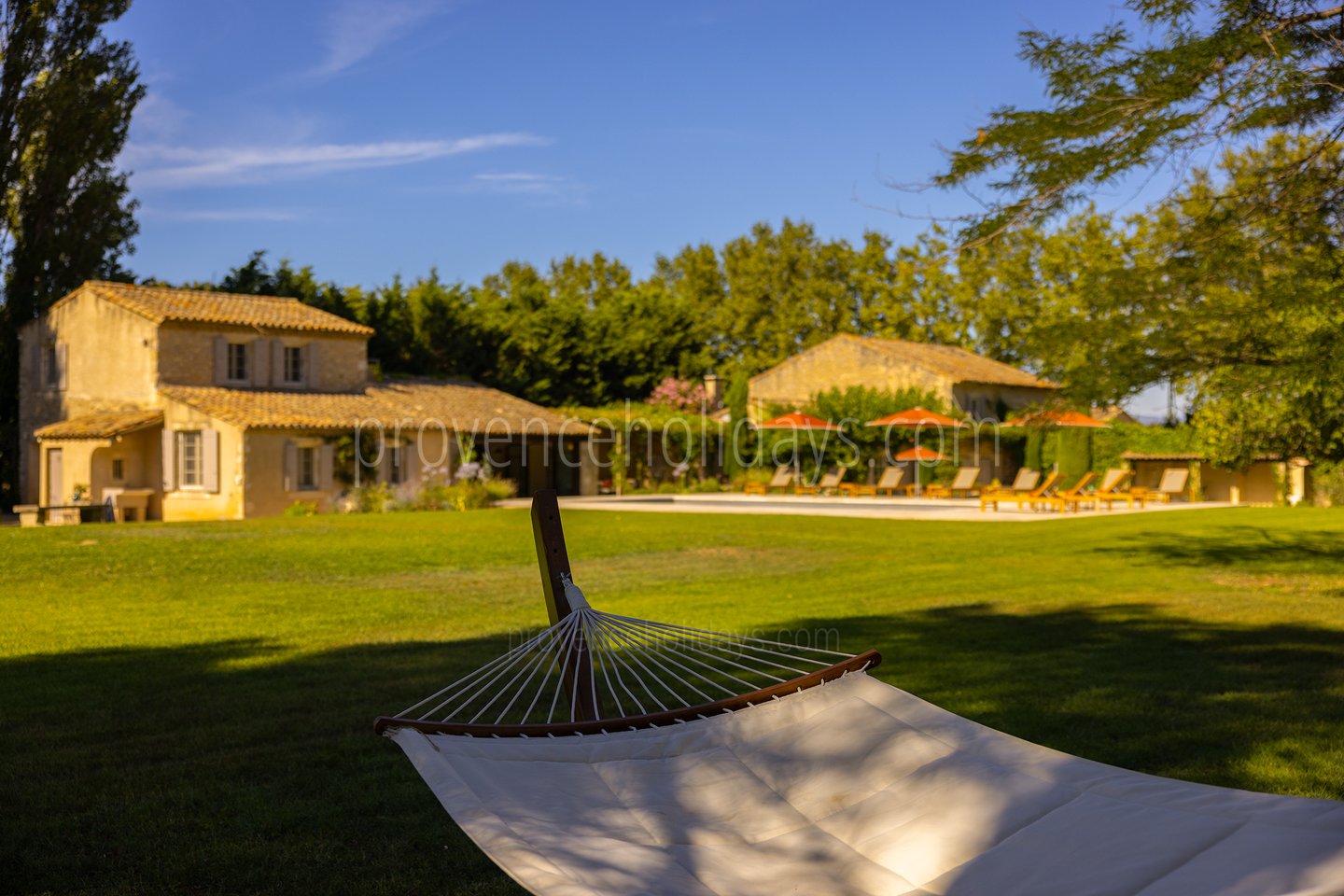 18 - Le Mas des Magnans: Villa: Exterior