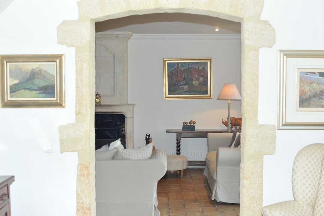 28 - Le Mas de Bonnieux: Villa: Interior