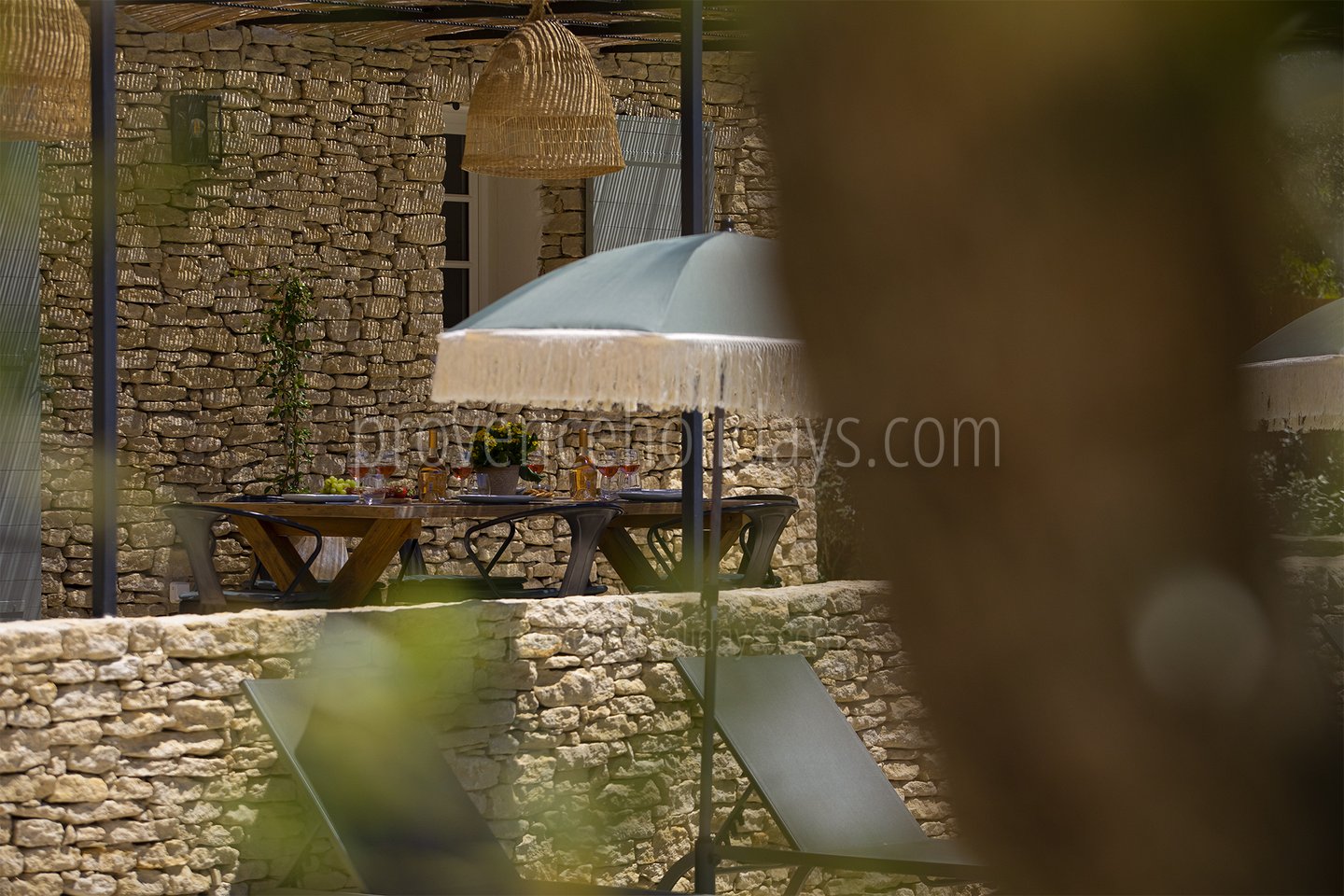 15 - Mas de Fontblanche: Villa: Exterior