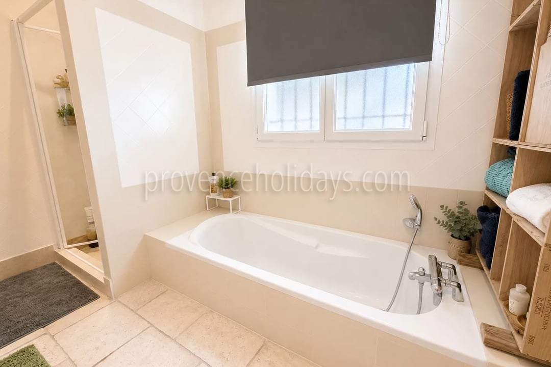 13 - Provençaalse villa in Cavalaire-sur-Mer: Villa: Bathroom