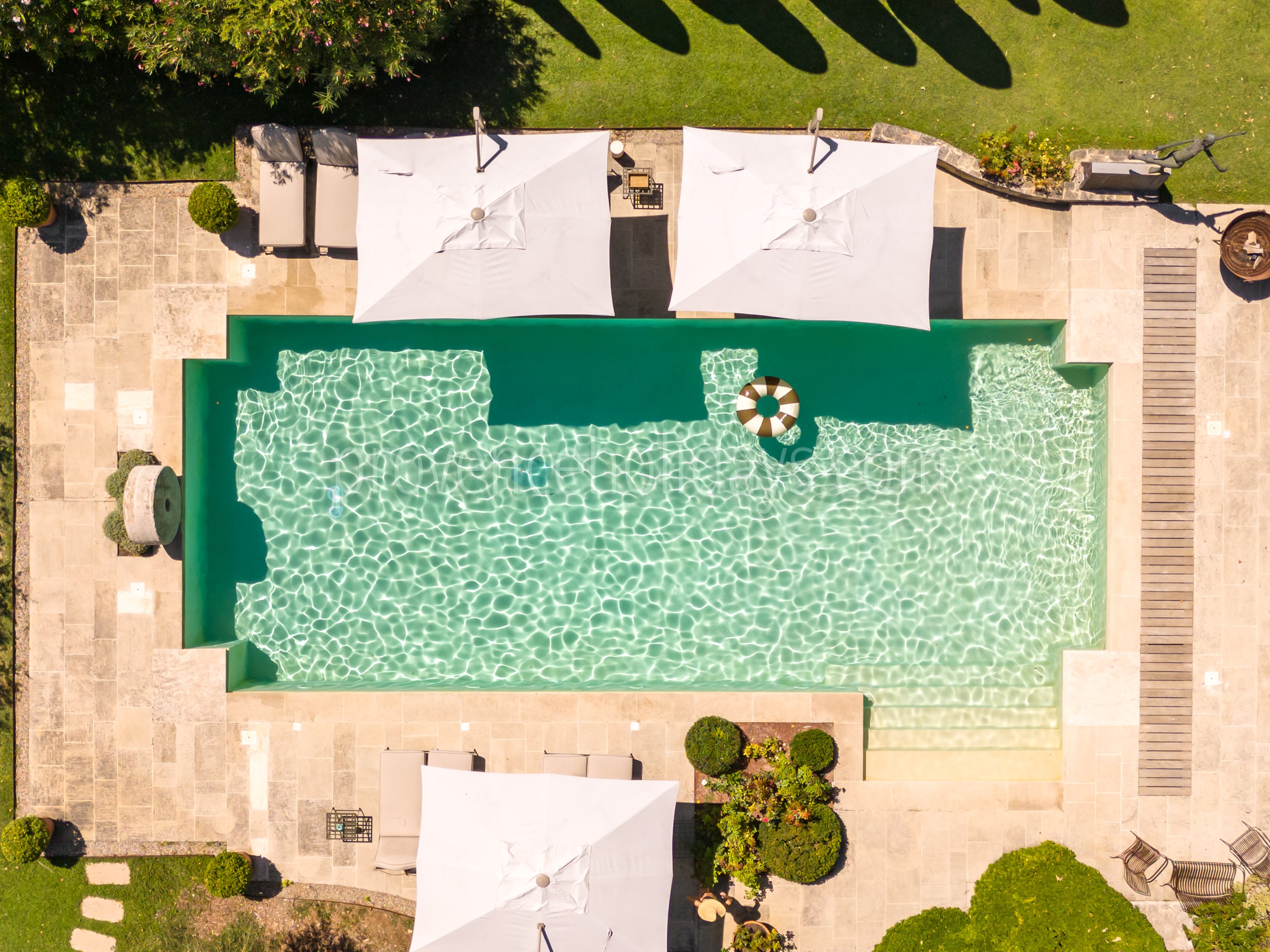 12 - Mas de Maussane: Villa: Pool