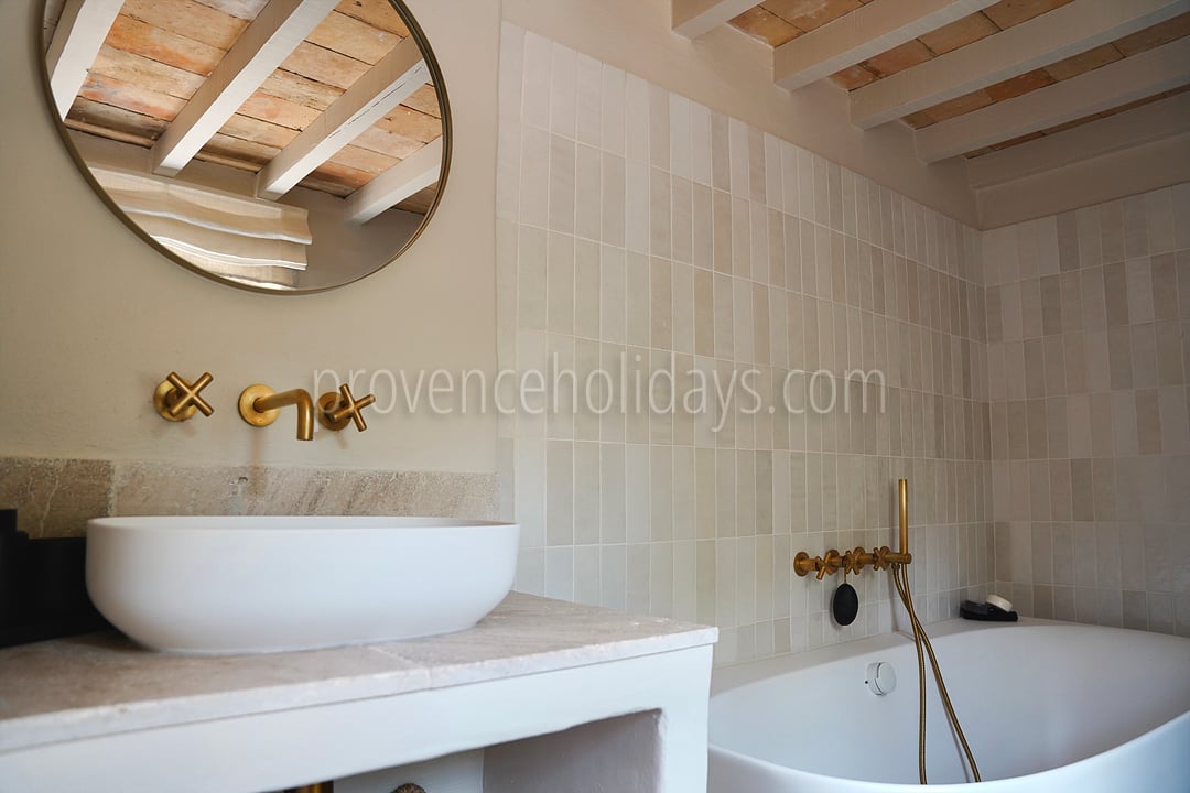 12 - Le Mazet des Collines: Villa: Bathroom 1