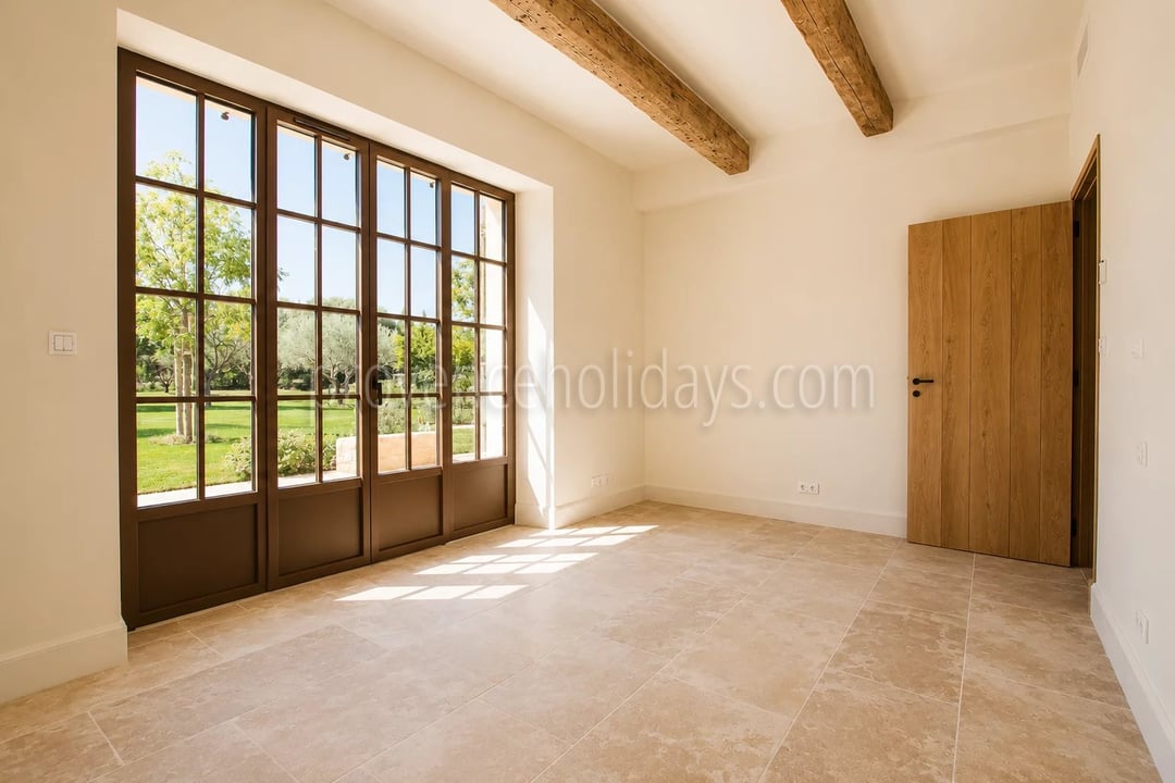 21 - Mas contemporain à Eygalières: Villa: Bedroom