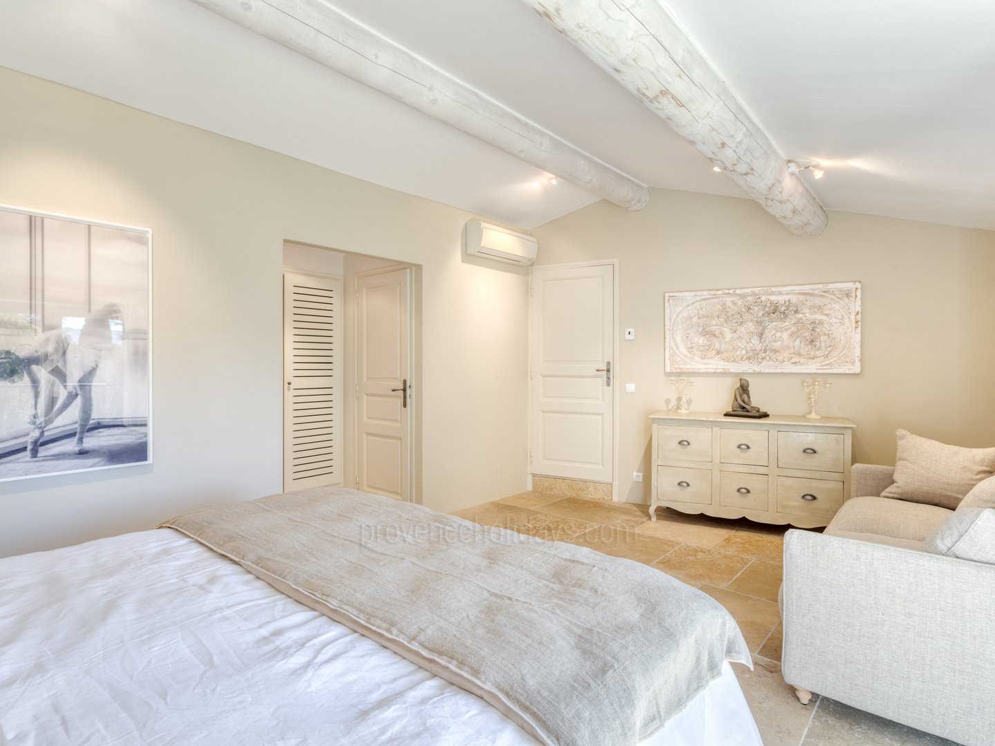 26 - Le Mas de l\'Ouest: Villa: Bedroom