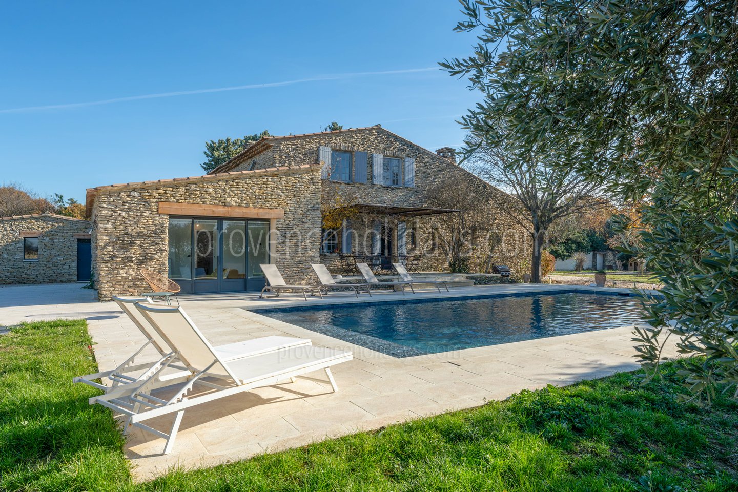 17 - Villa Douce Provence: Villa: Pool