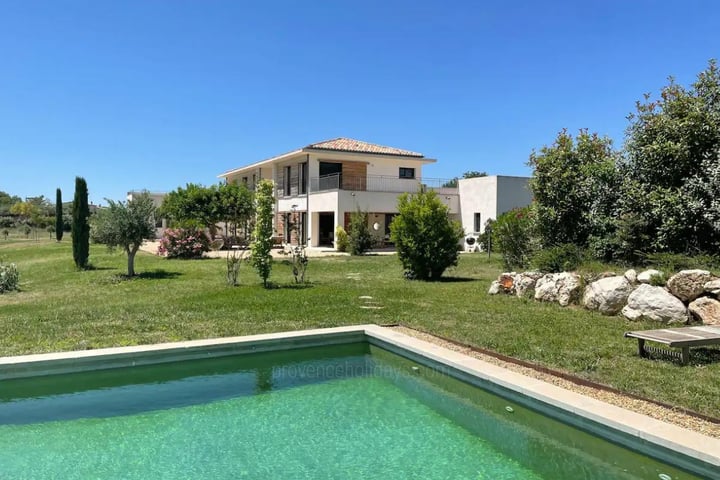 Vakantiewoning met privézwembad dicht bij Aix-en-Provence