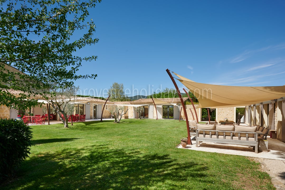 4 - Mas de l\'Artisan: Villa: Exterior