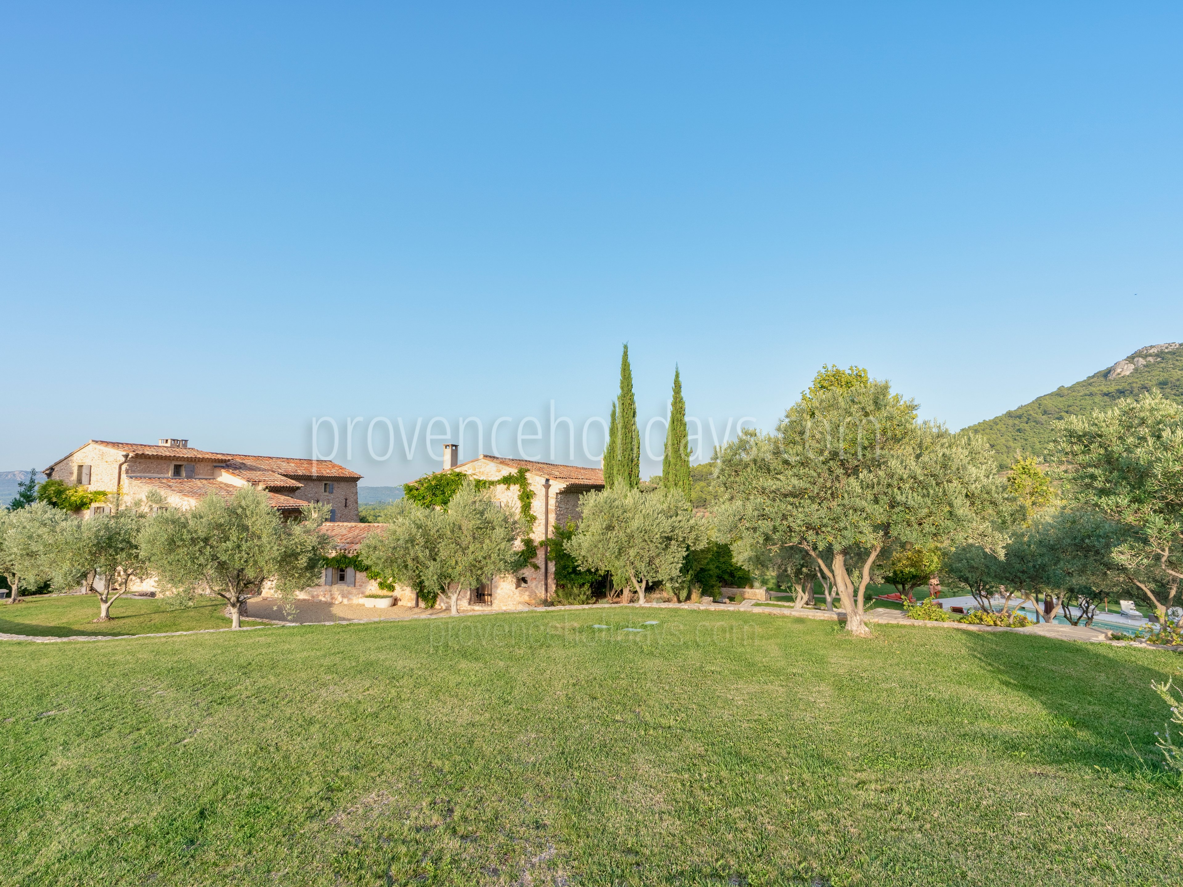 10 - Domaine de la Sainte Victoire: Villa: Exterior