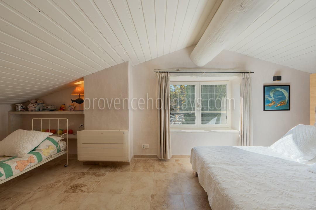 37 - Domaine Three Lakes: Villa: Bedroom
