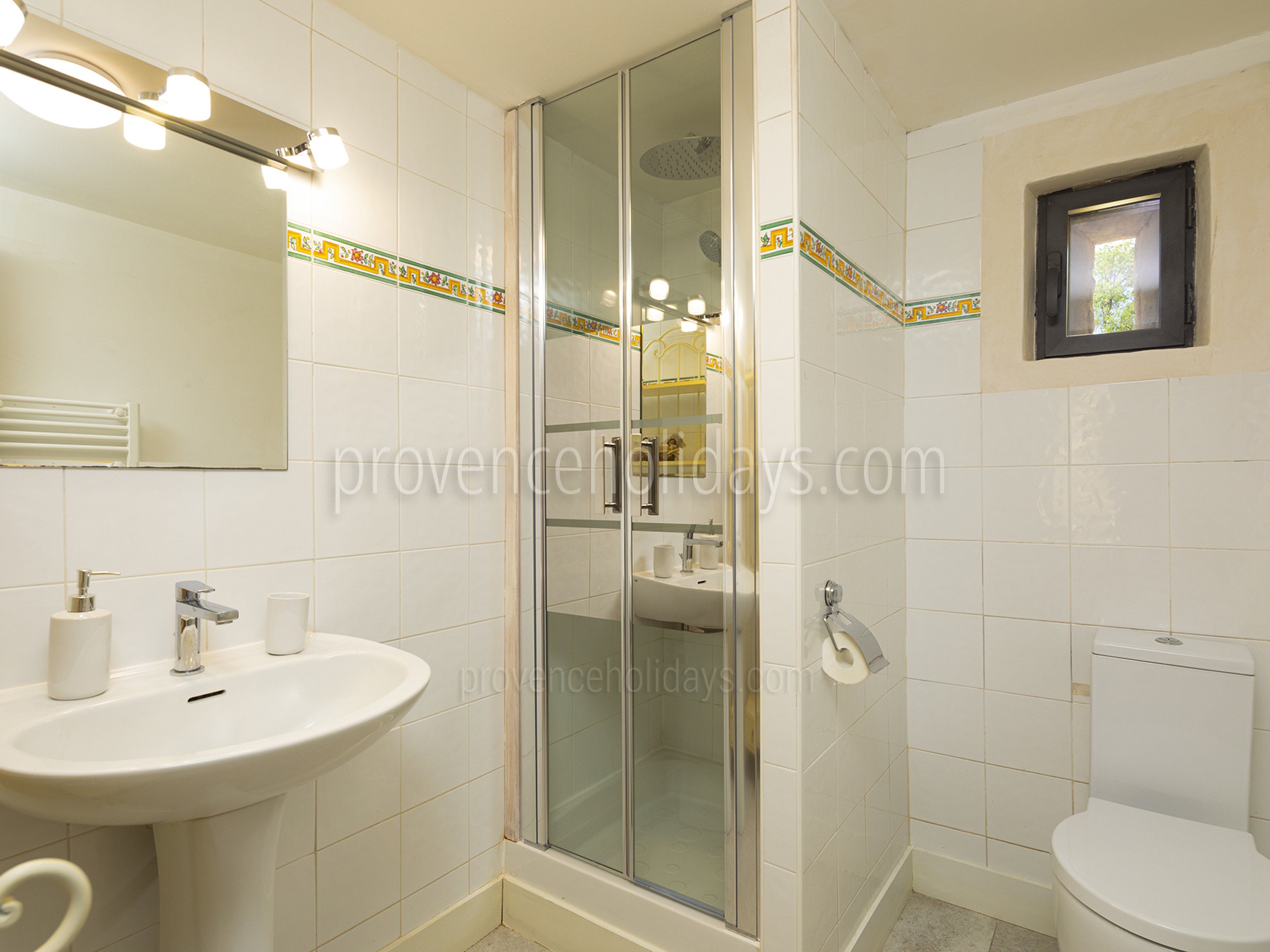 33 - Mas Alpilles: Villa: Bathroom