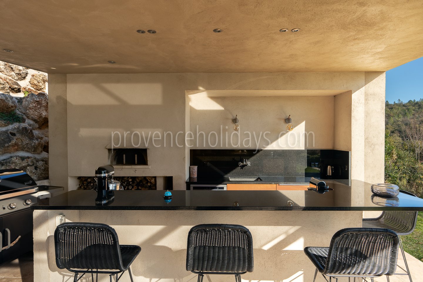 27 - Domaine Three Lakes: Villa: Exterior
