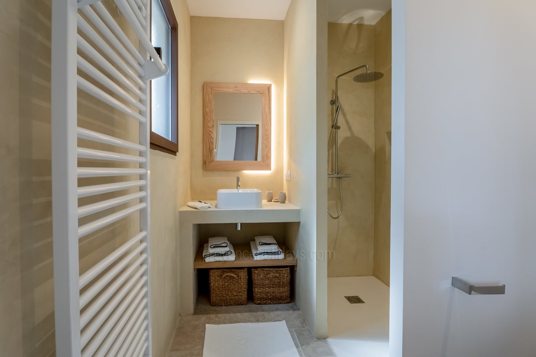 31 - Villa Félicité: Villa: Bathroom