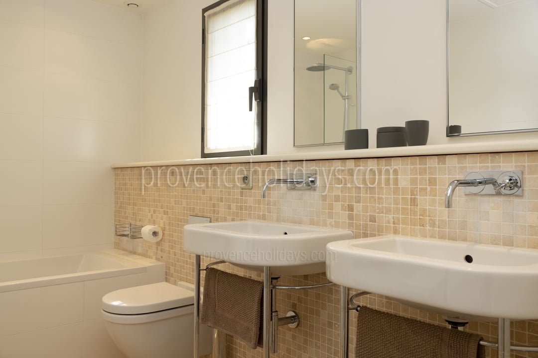 58 - Mas Paradis: Villa: Bathroom