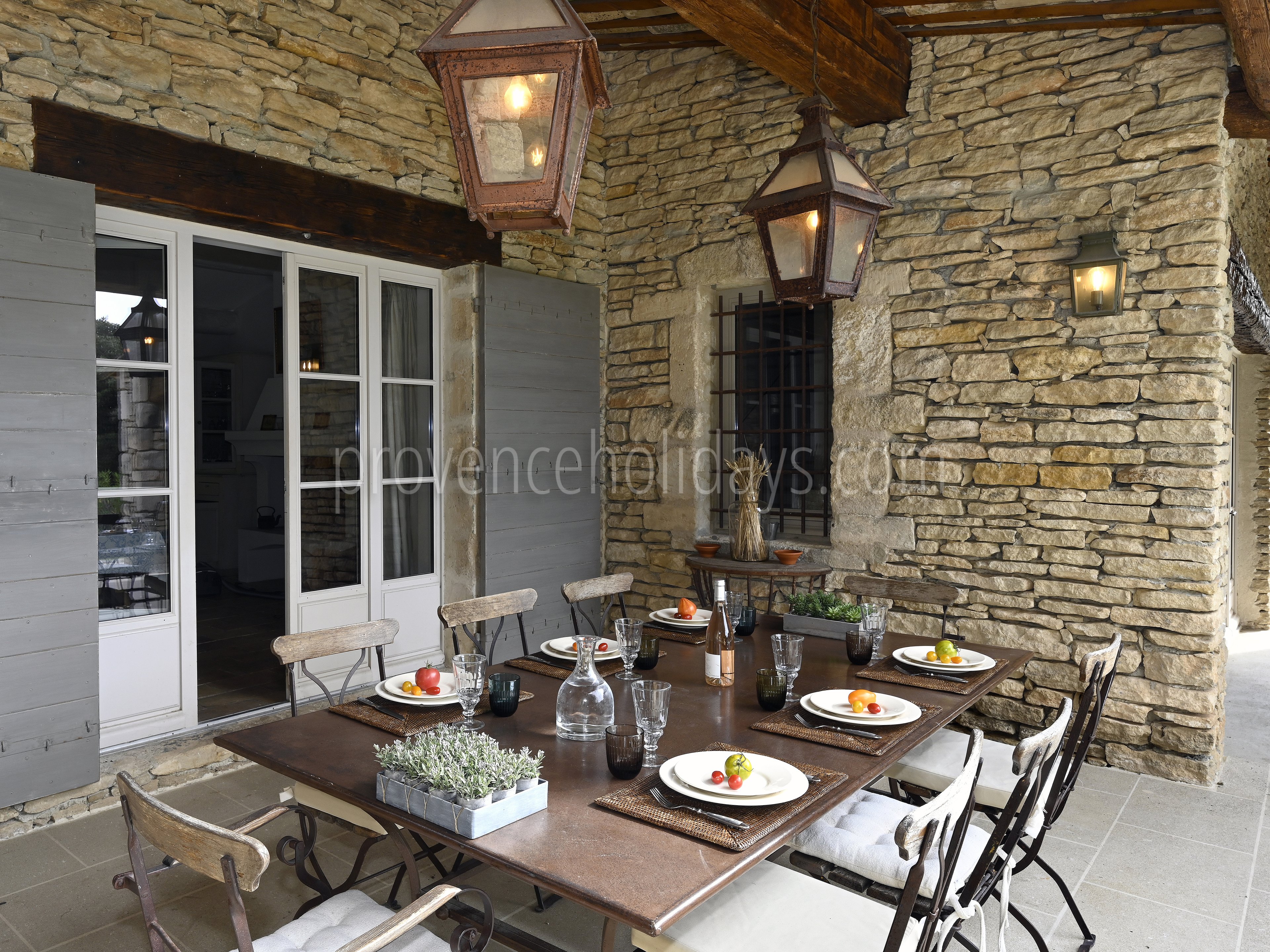 36 - La Maison des Bories: Villa: Exterior