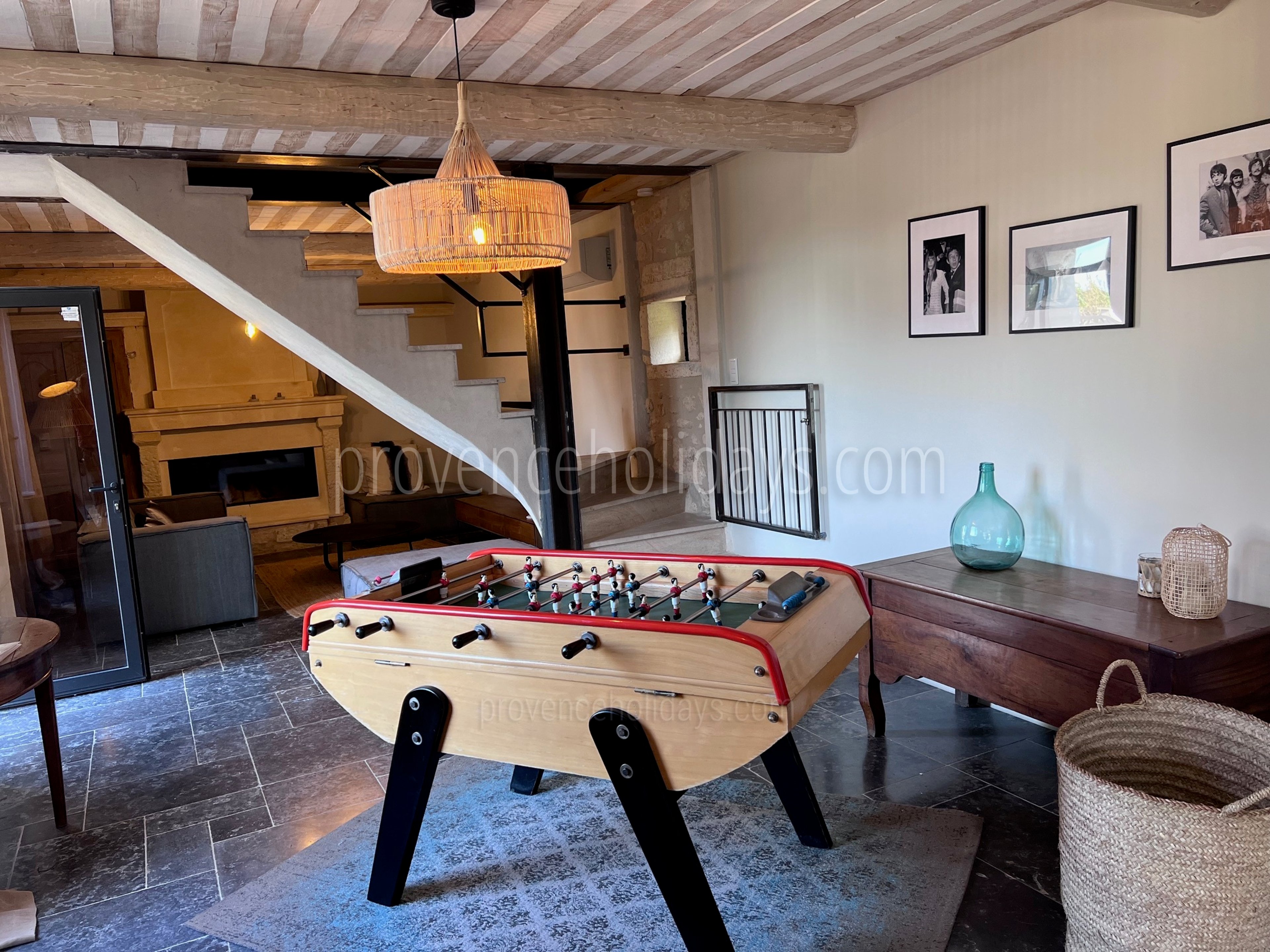 4 - Mazet de Fontvieille: Villa: Interior