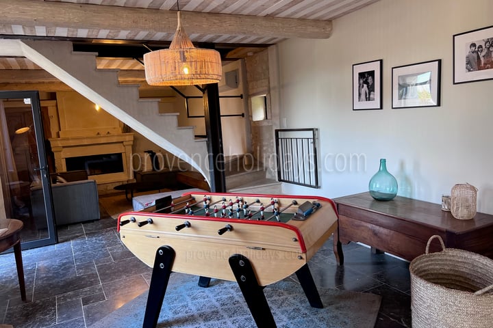 4 - Mazet de Fontvieille: Villa: Interior