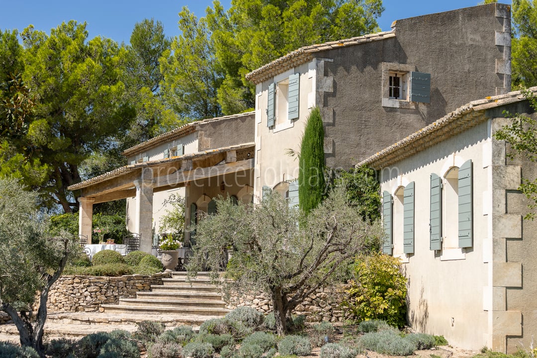 -1 - Le Mas de l\'Auro: Villa: Exterior