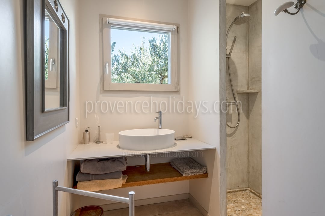 27 - Maison Aubert: Villa: Bathroom