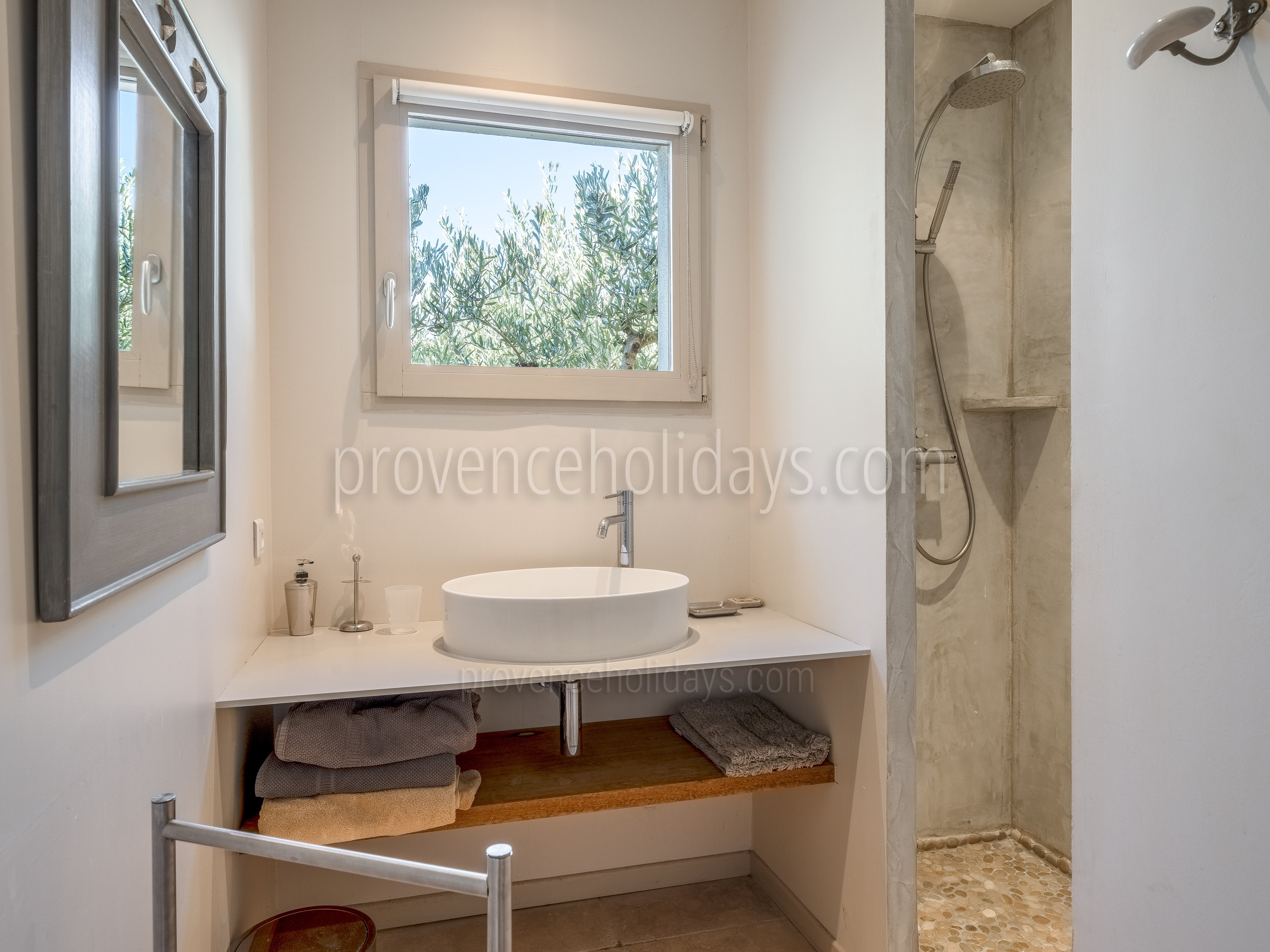 27 - Maison Aubert: Villa: Bathroom