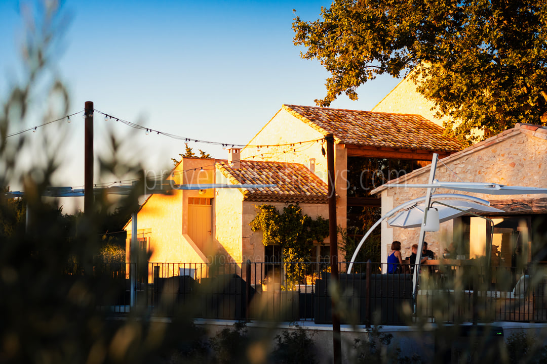 21 - Mas des Pommiers: Villa: Exterior