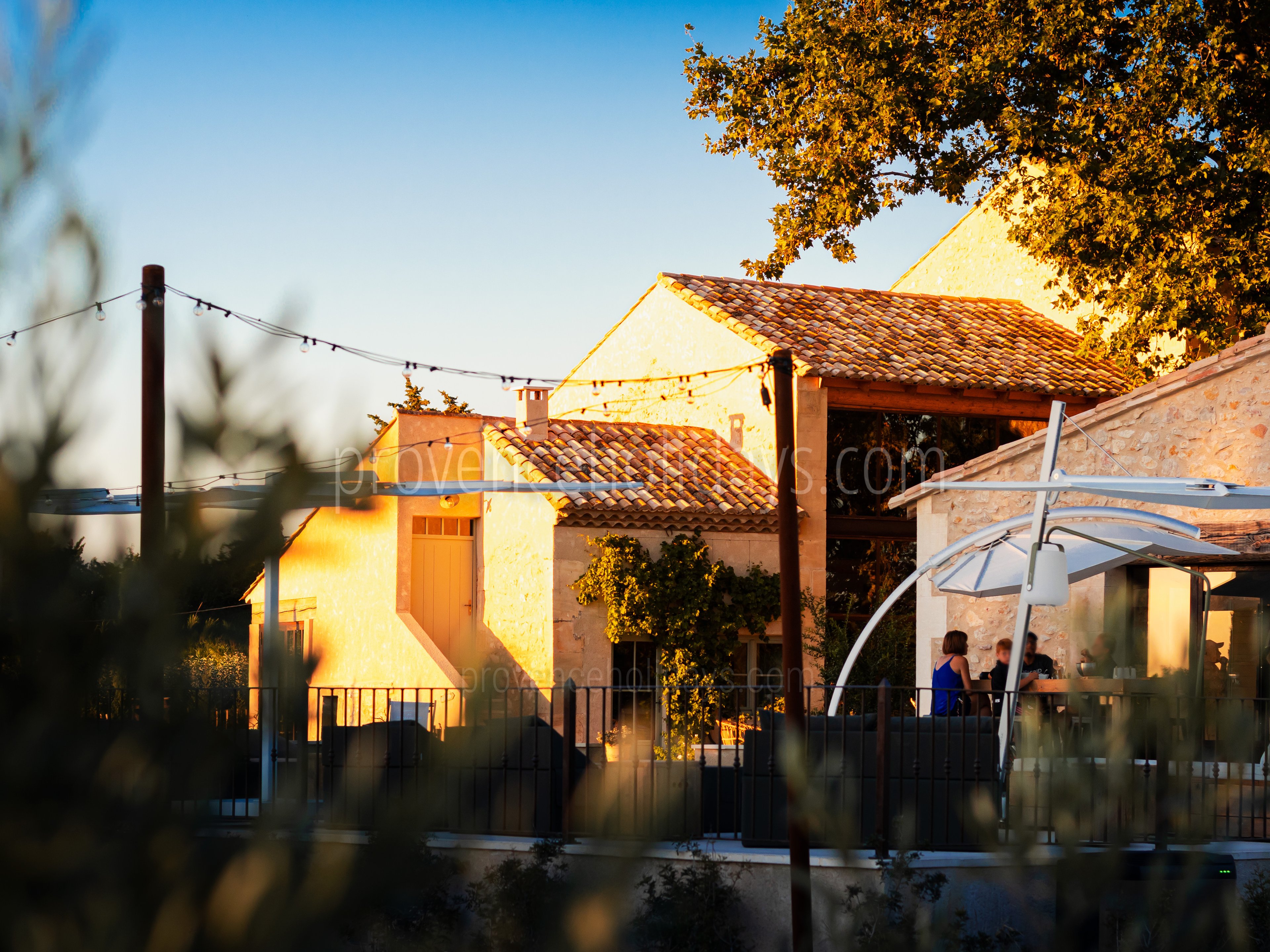 21 - Mas des Pommiers: Villa: Exterior