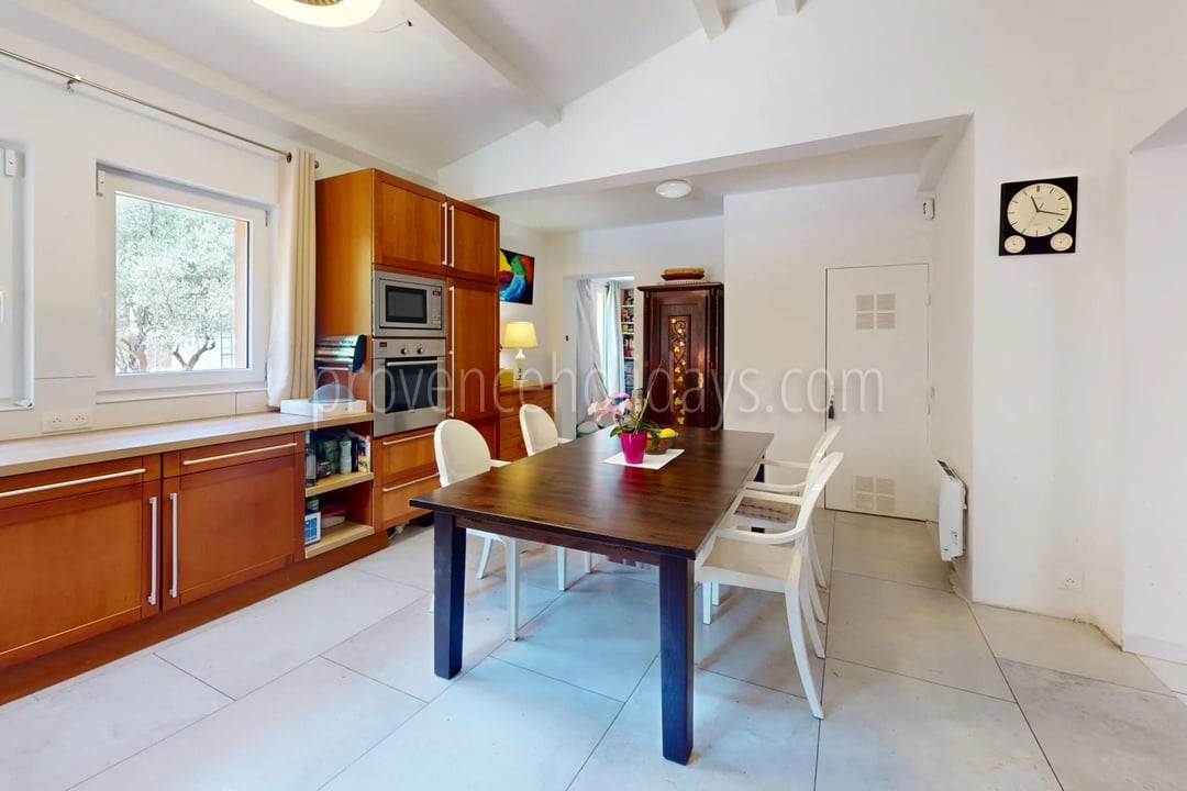 11 - Villa with pool in Draguignan: Villa: Interior