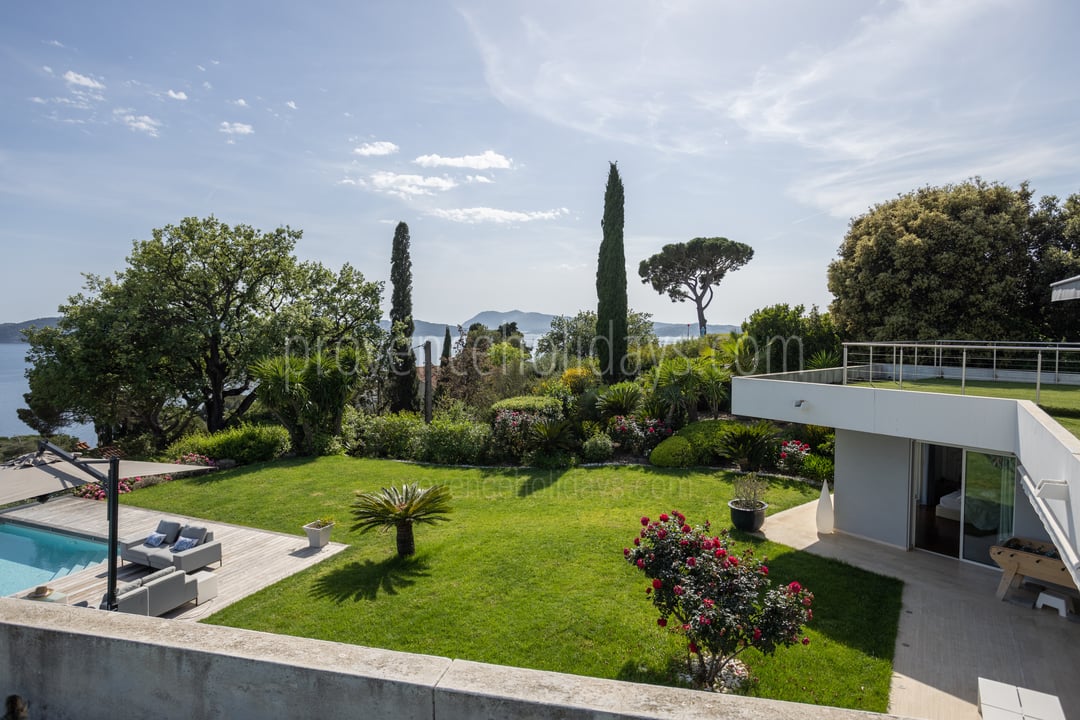10 - Villa Toulon: Villa: Exterior