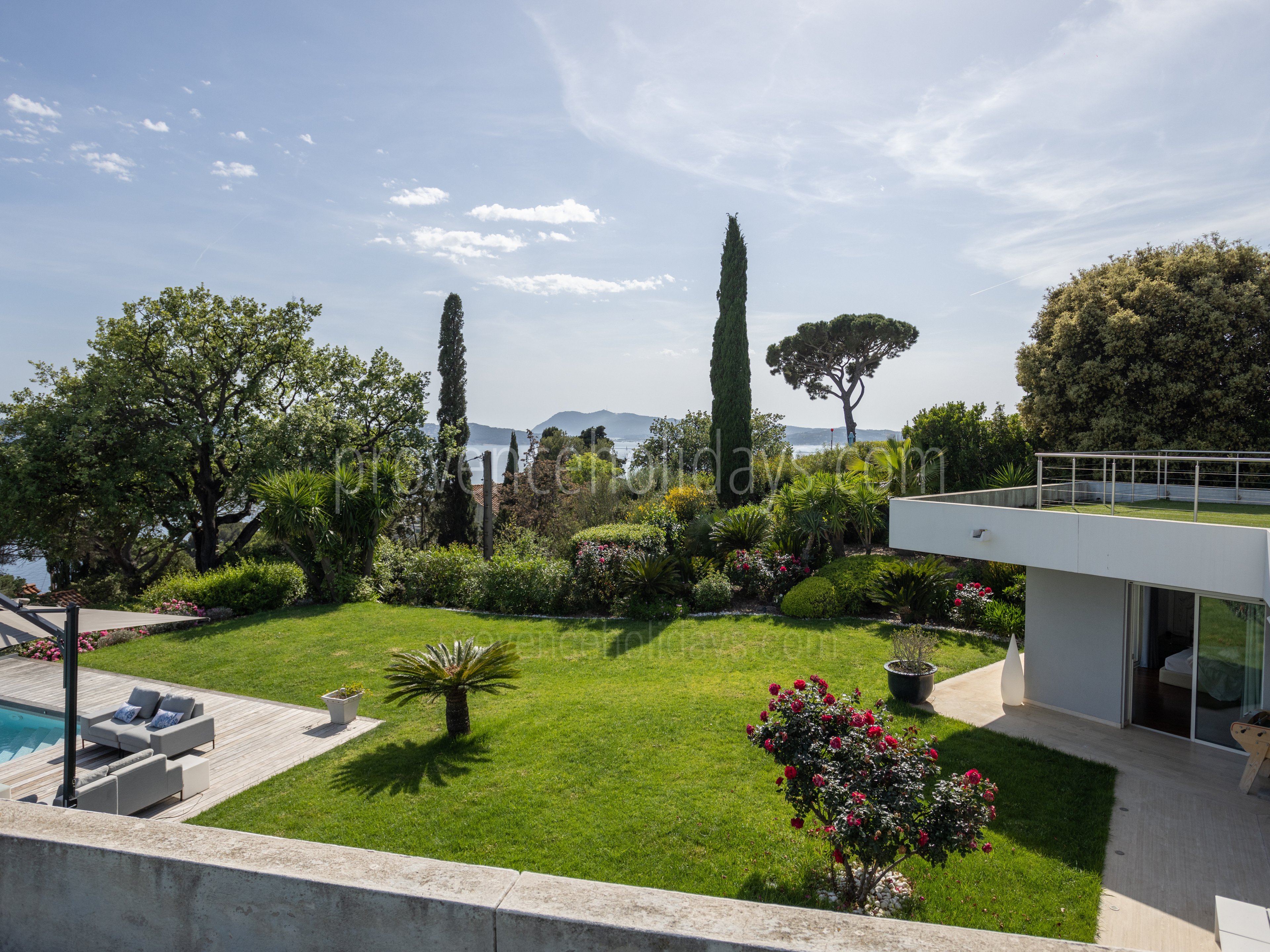 10 - Villa Toulon: Villa: Exterior