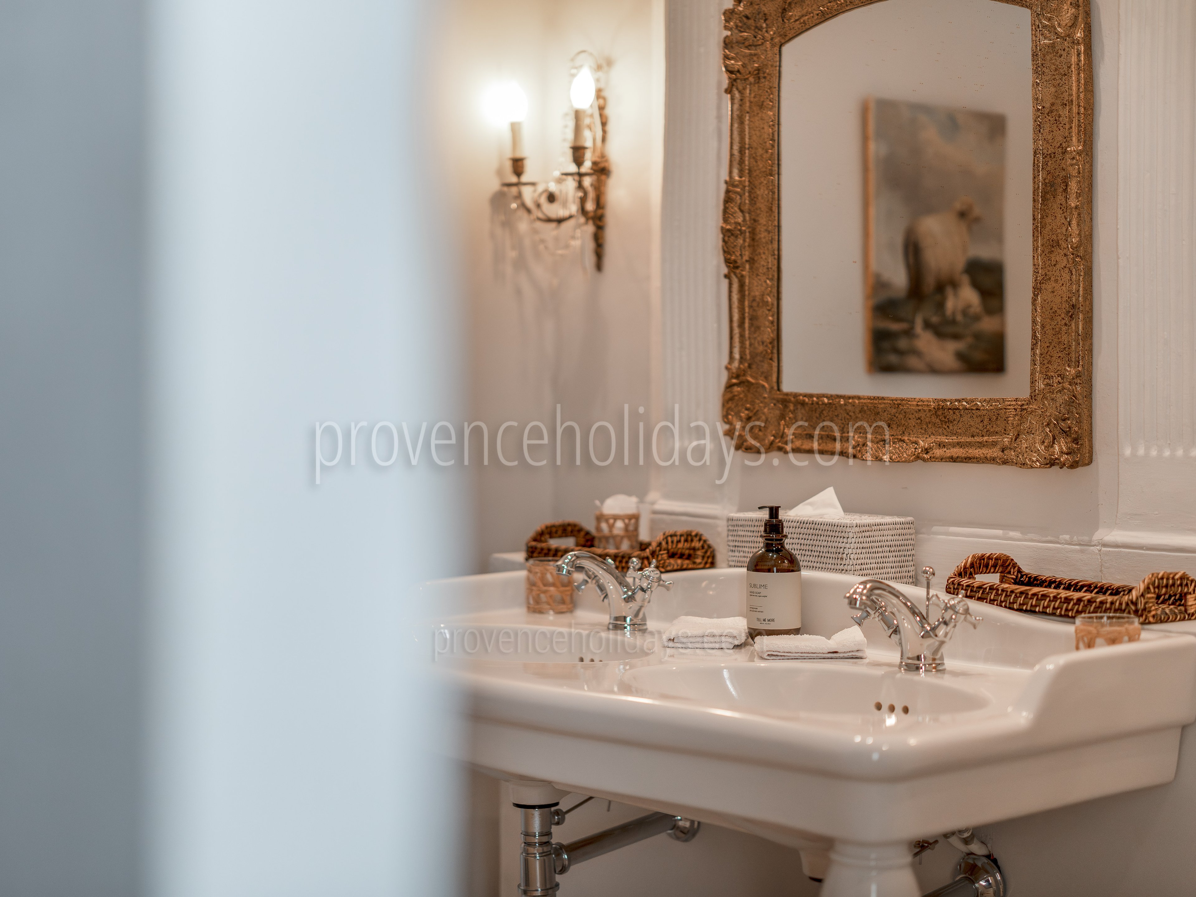 49 - La Bastide Incarnat: Villa: Bathroom