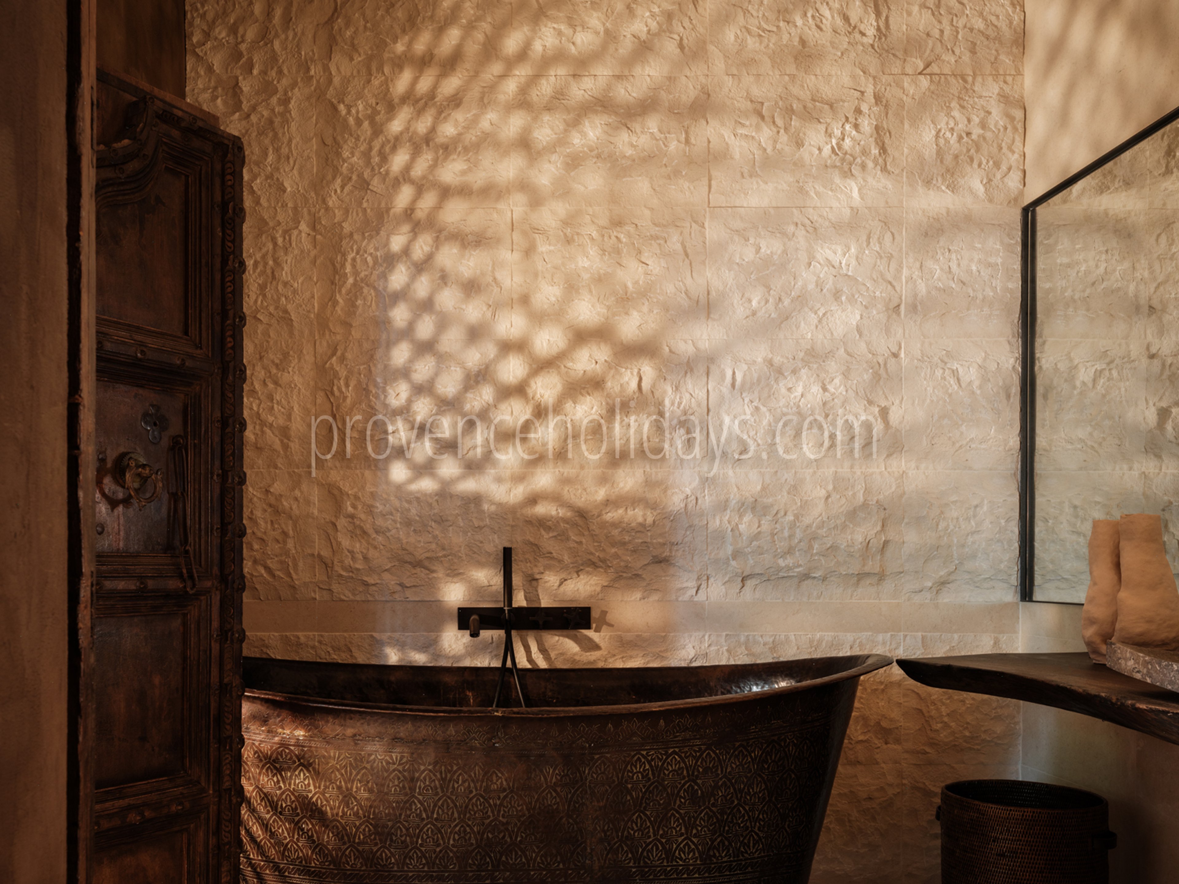 68 - Mas de Maussane: Villa: Bathroom