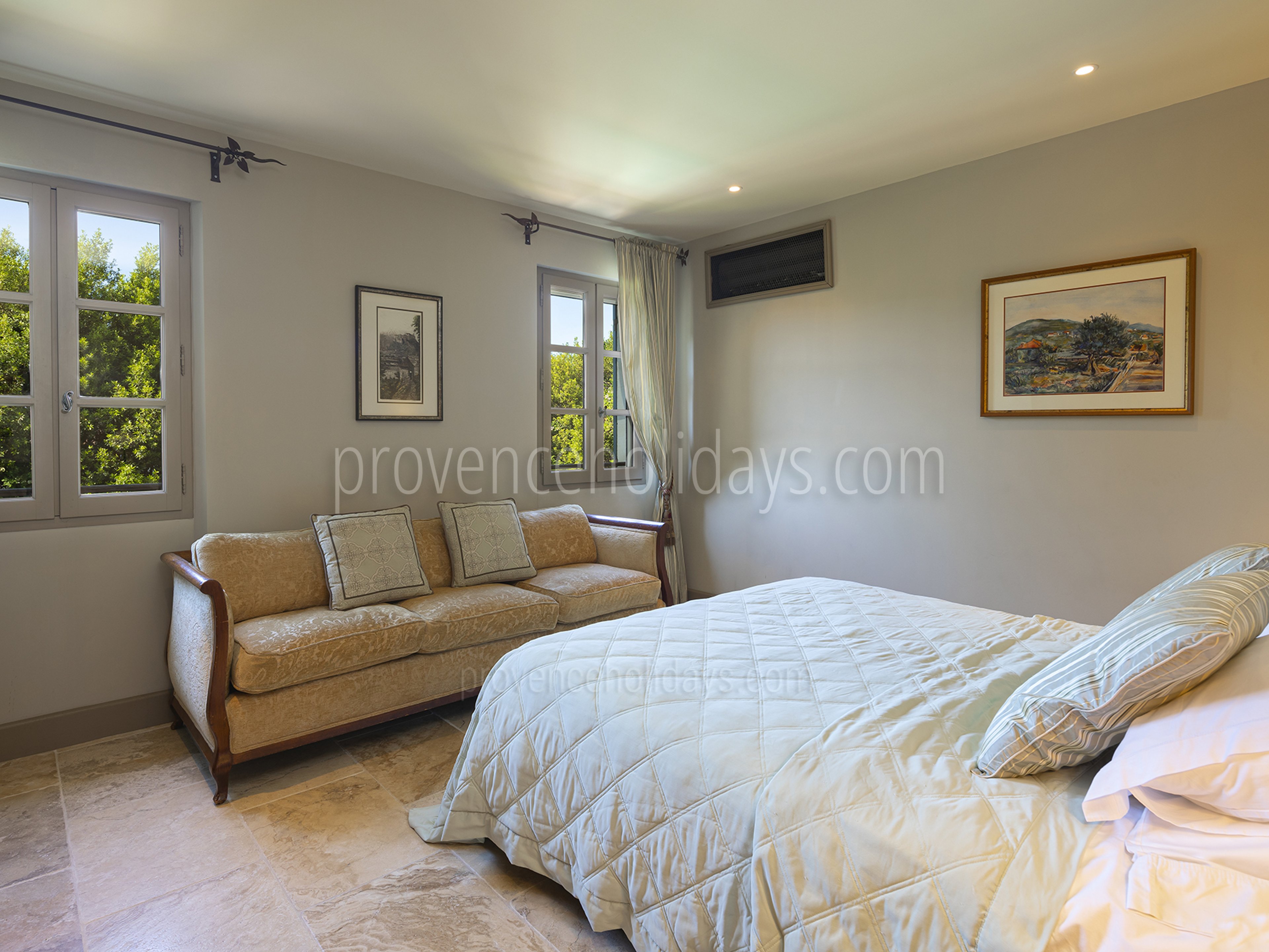 14 - Maison des Oliviers: Villa: Bedroom