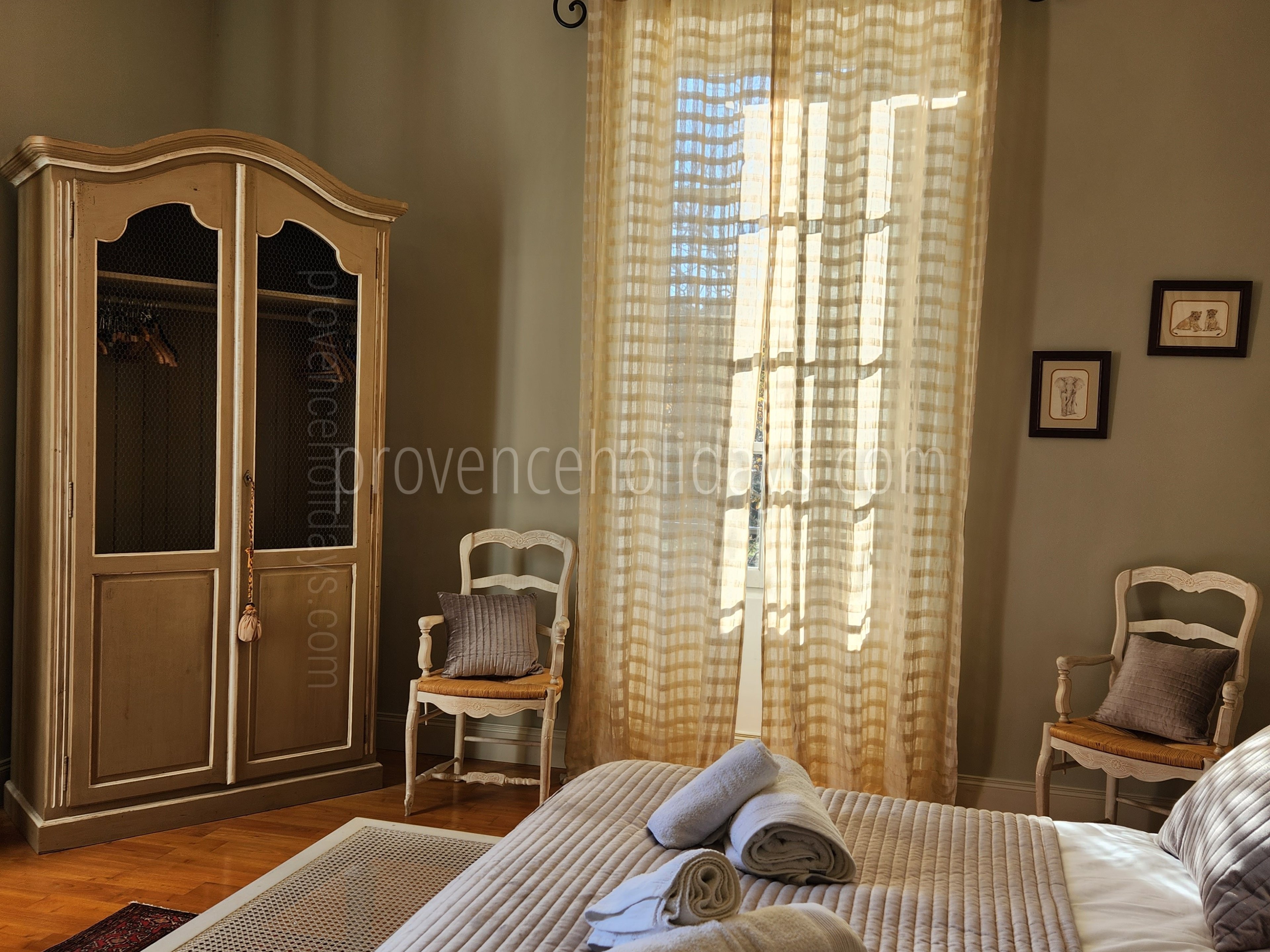 47 - Bastide Lacoste: Villa: Interior
