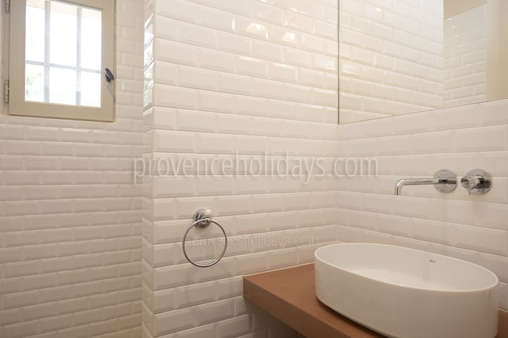 28 - Le Mas des Jardins: Villa: Bathroom
