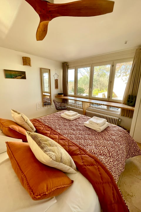44 - Le Hameau de Goult: Villa: Bedroom 6