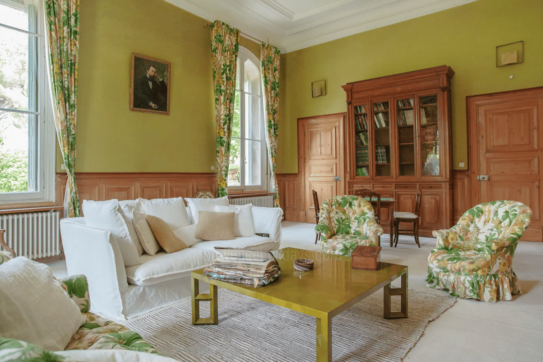 5 - Château de Nîmes: Villa: Interior