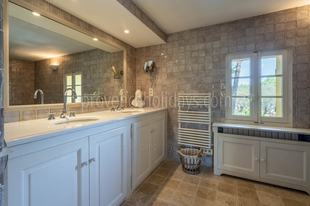 37 - Le Mas René: Villa: Bathroom