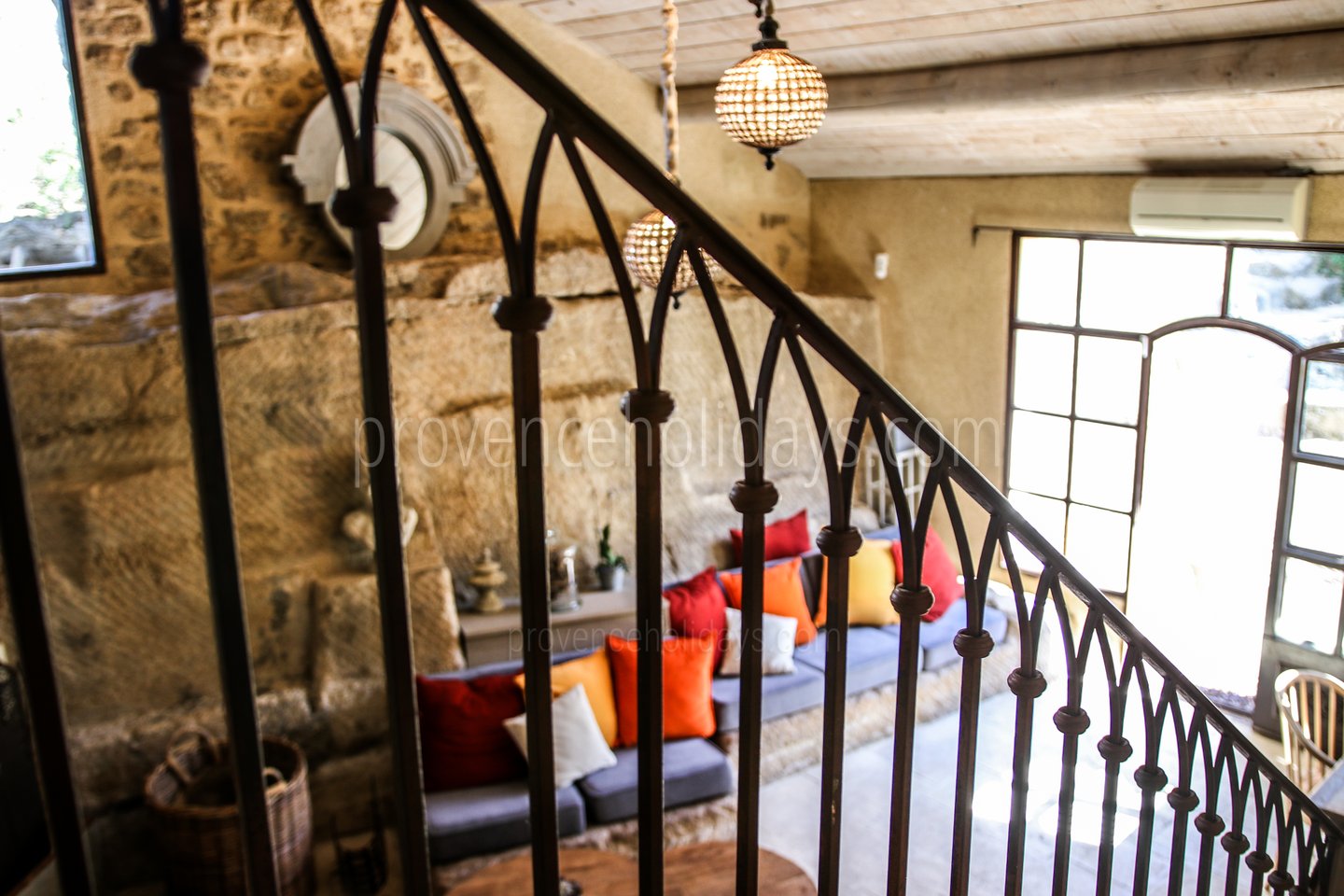 18 - Mas de Beaumes: Villa: Interior