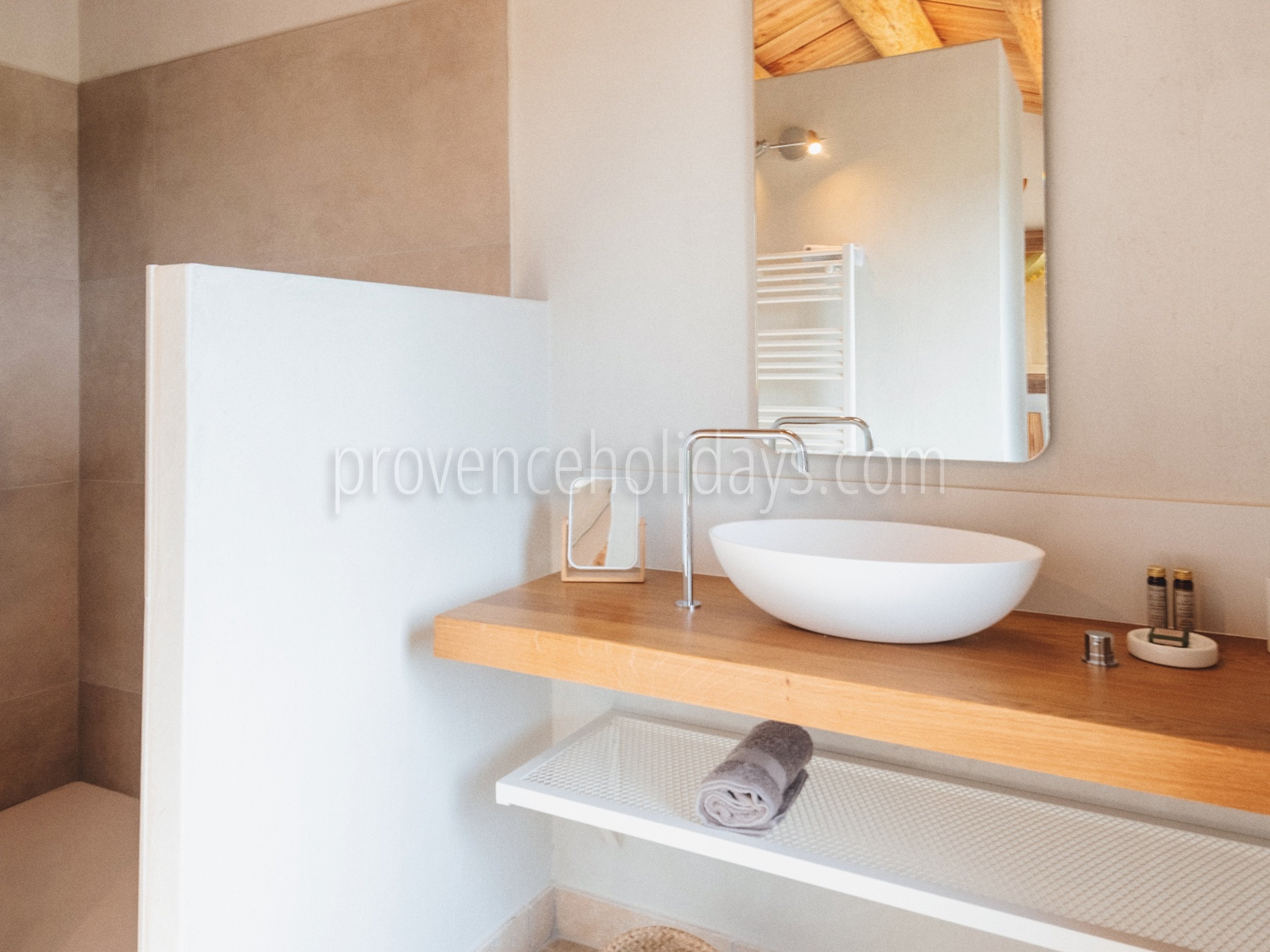 76 - Mas Calisson: Villa: Bathroom