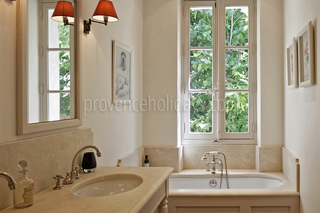 49 - Mas des Étoiles: Villa: Bathroom