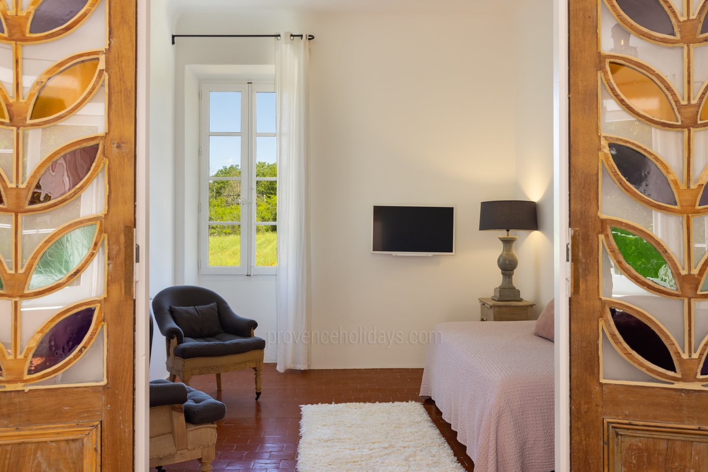 42 - Bastide de Goult: Villa: Bedroom - Orion